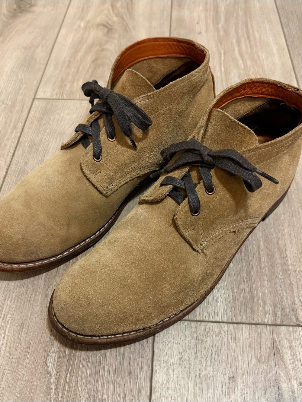 Men's 1000 Mile Chukka Boots in Tan Suede sz 12M